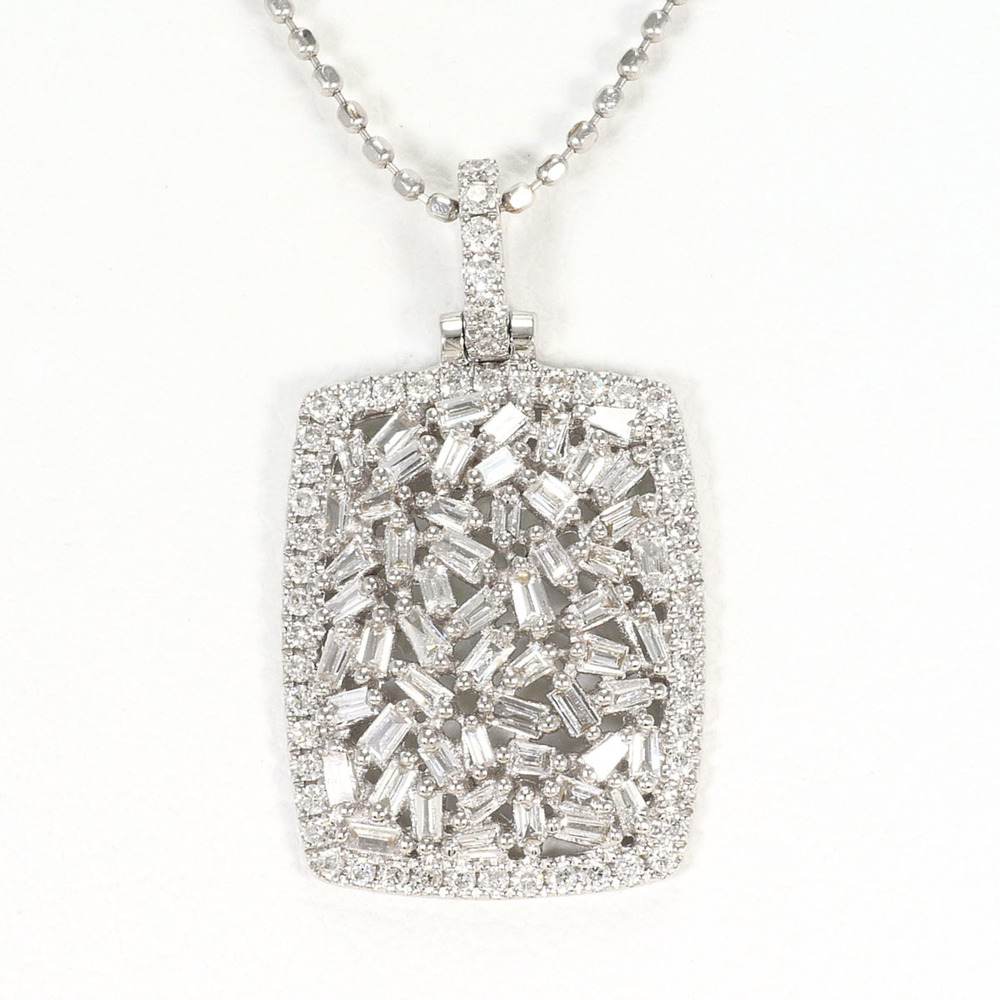 18K (18-karat white gold) necklace with 0.40ct diamond, total weight 2.6g, 42...